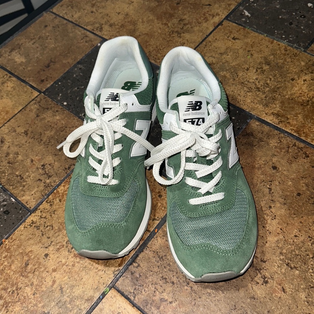 New balance 574 size 9.5